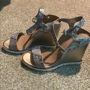 NWT! Linea Paola Ella Wedge Sandal